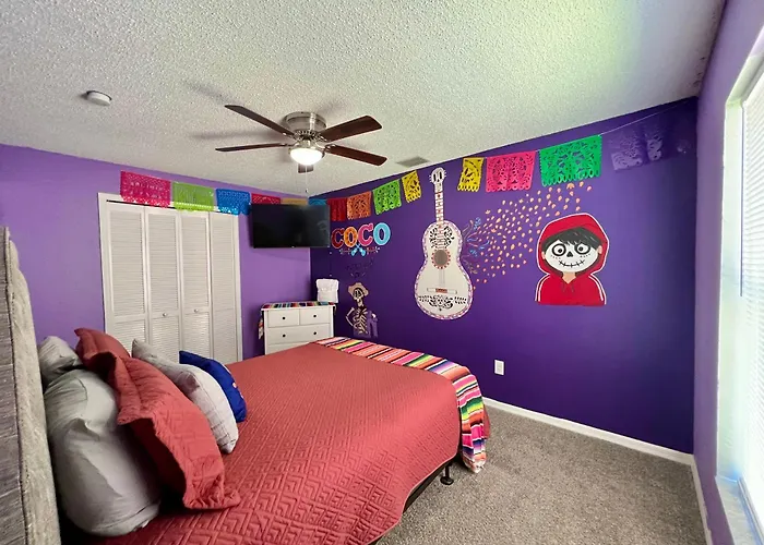 Vacation Home With Private Pool Near Disney World